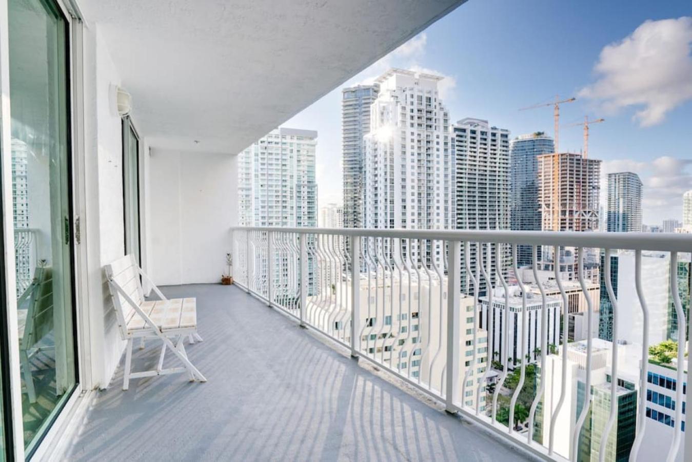 Chic And Pristine 1br With Pool, Gym And Wfh * Miami
